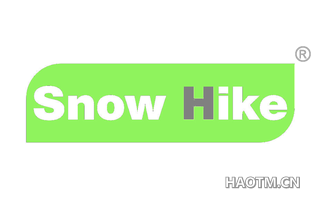 SNOW HIKE
